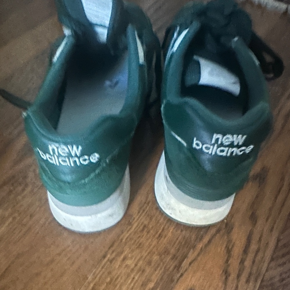 *RARE* Green, Platform New Balance 574